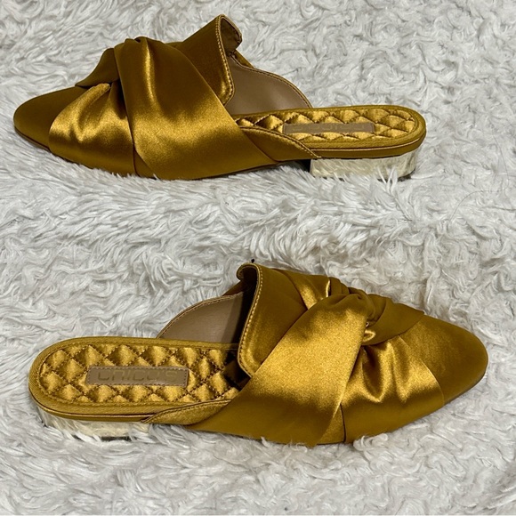 Chico's Kyla Mules Marigold Gold Wrap Silk Fabric Mob Wife Lux Sz.8.5 Classic - Picture 4 of 14